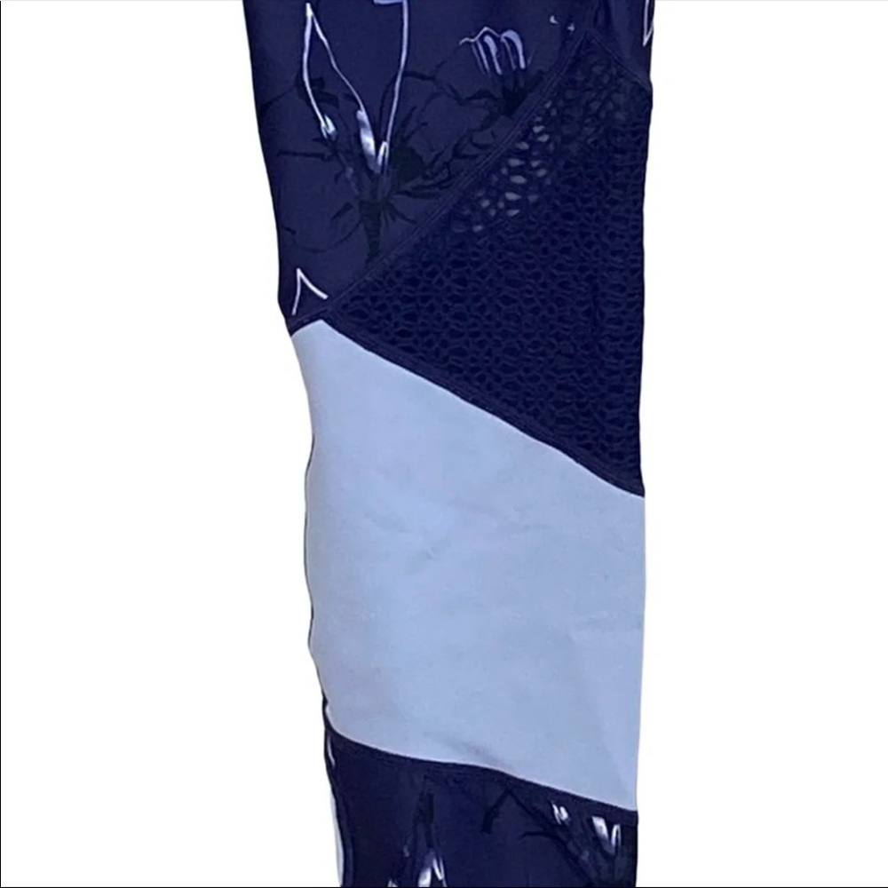 Fabletics Blue Flower Leggings - image 4